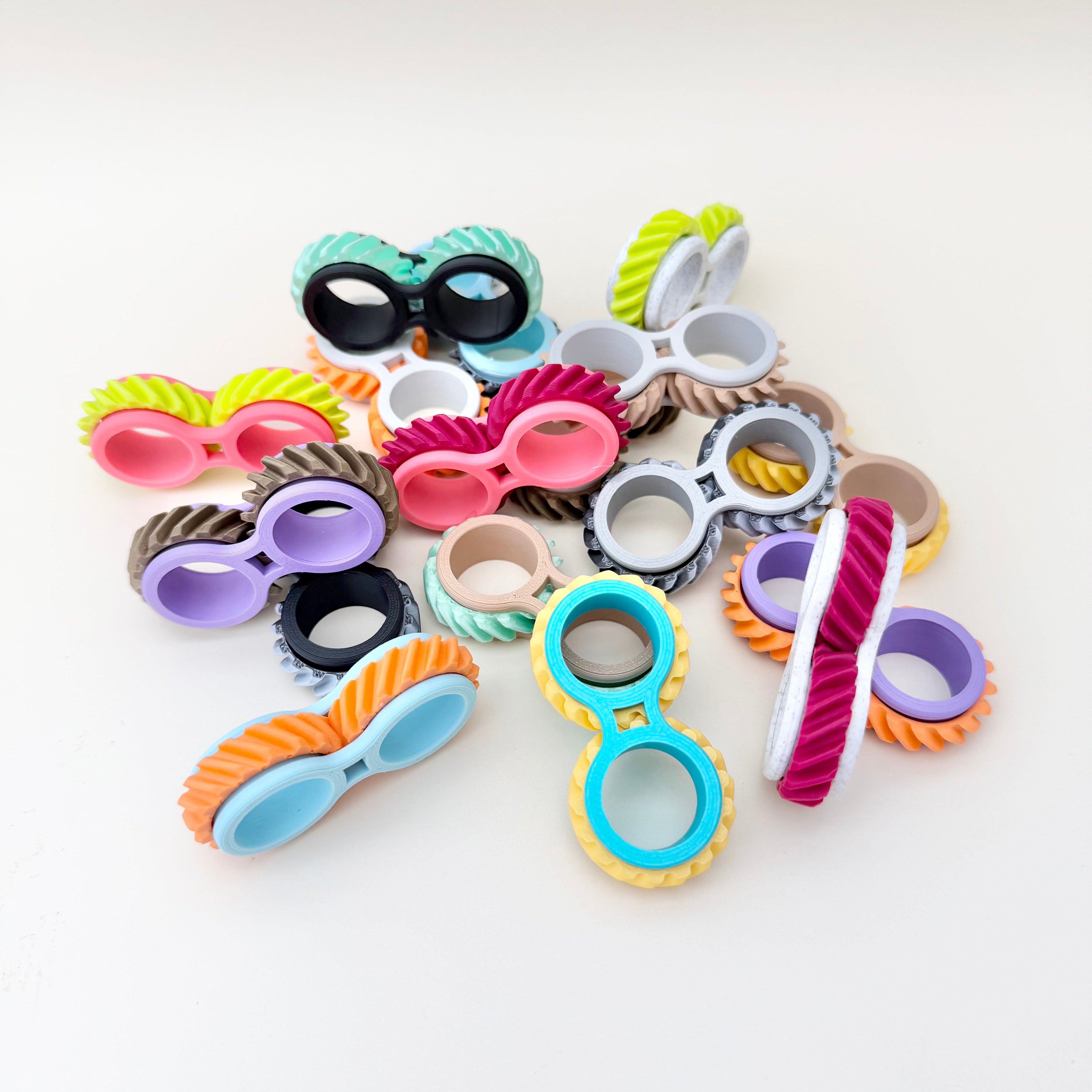 Quiet pocket fidget designed for repetitive finger movement, tactile input and neurodivergent sensory support.