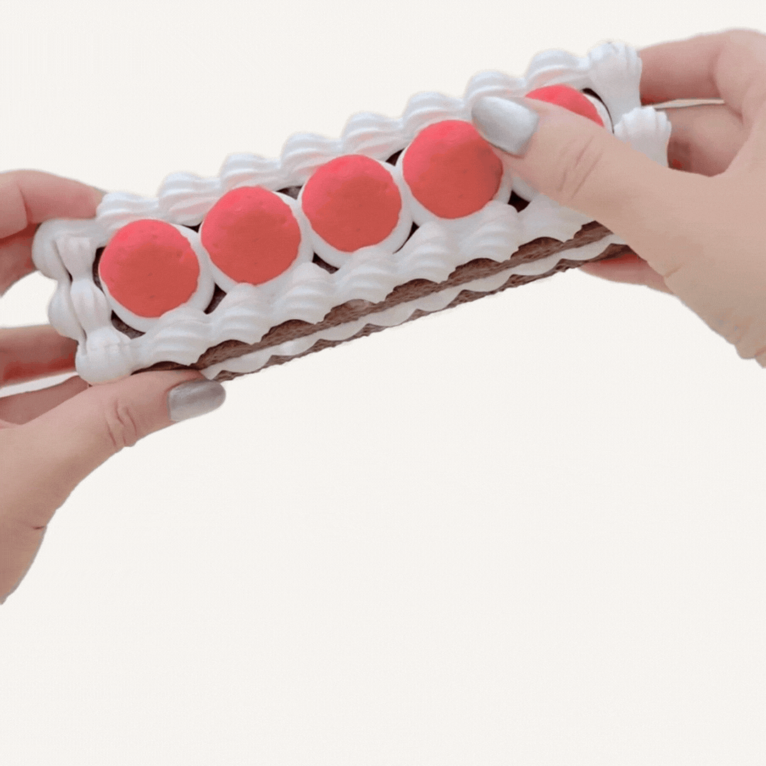 Aesthetic pill organiser with Mon–Sun sections for keeping vitamins and meds organised all week.
