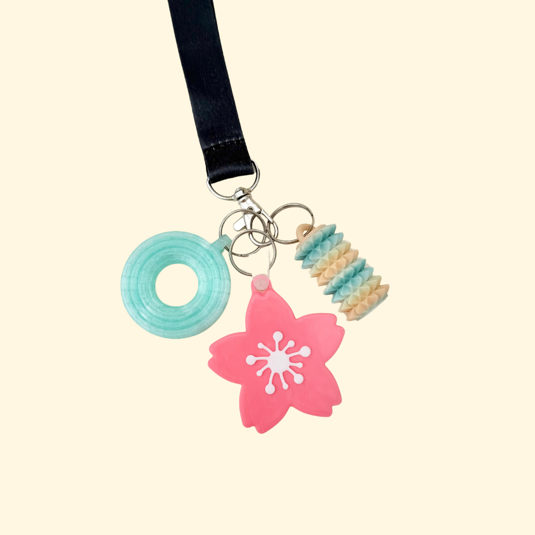 Discreet keyring add-on for bags and coats, made for quick contact or map access when you’re out and about.
