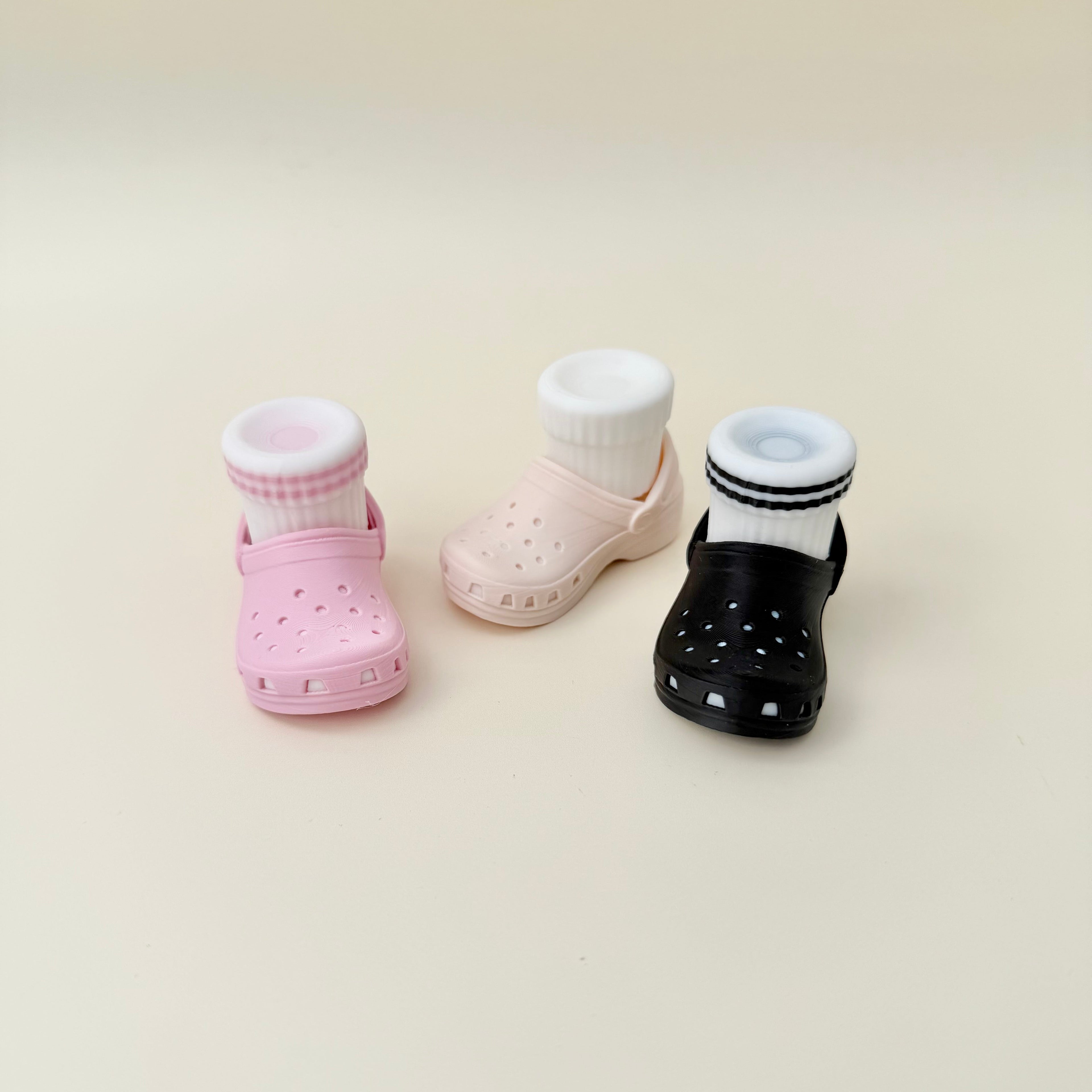 Cute pocket clicker with colour choices and quiet click upgrade option, satisfying press motion for focus and stimming.

