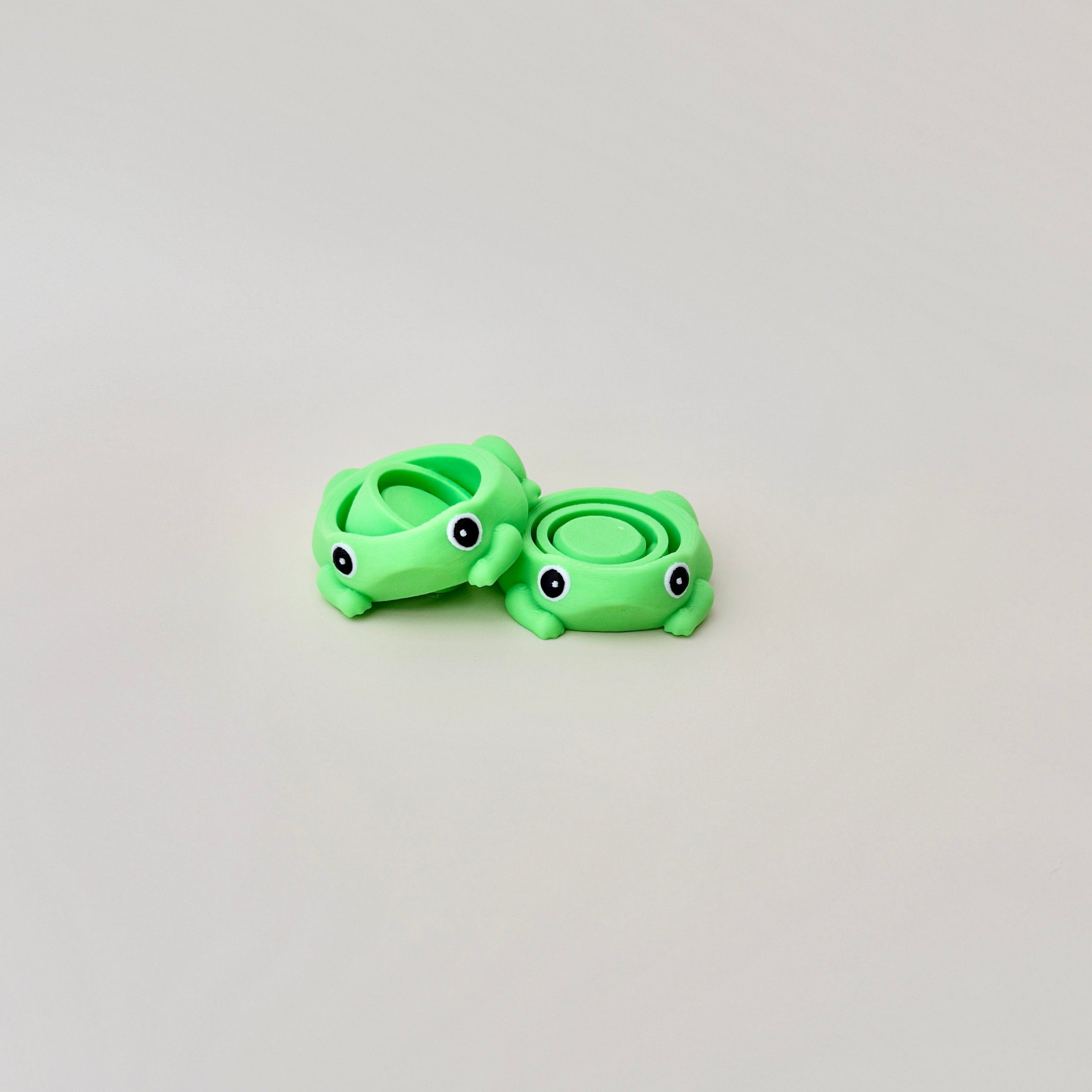 FROG PRODUCTS TOY SPIN 本体 Frog spinner – Flexi Fidgets Co.