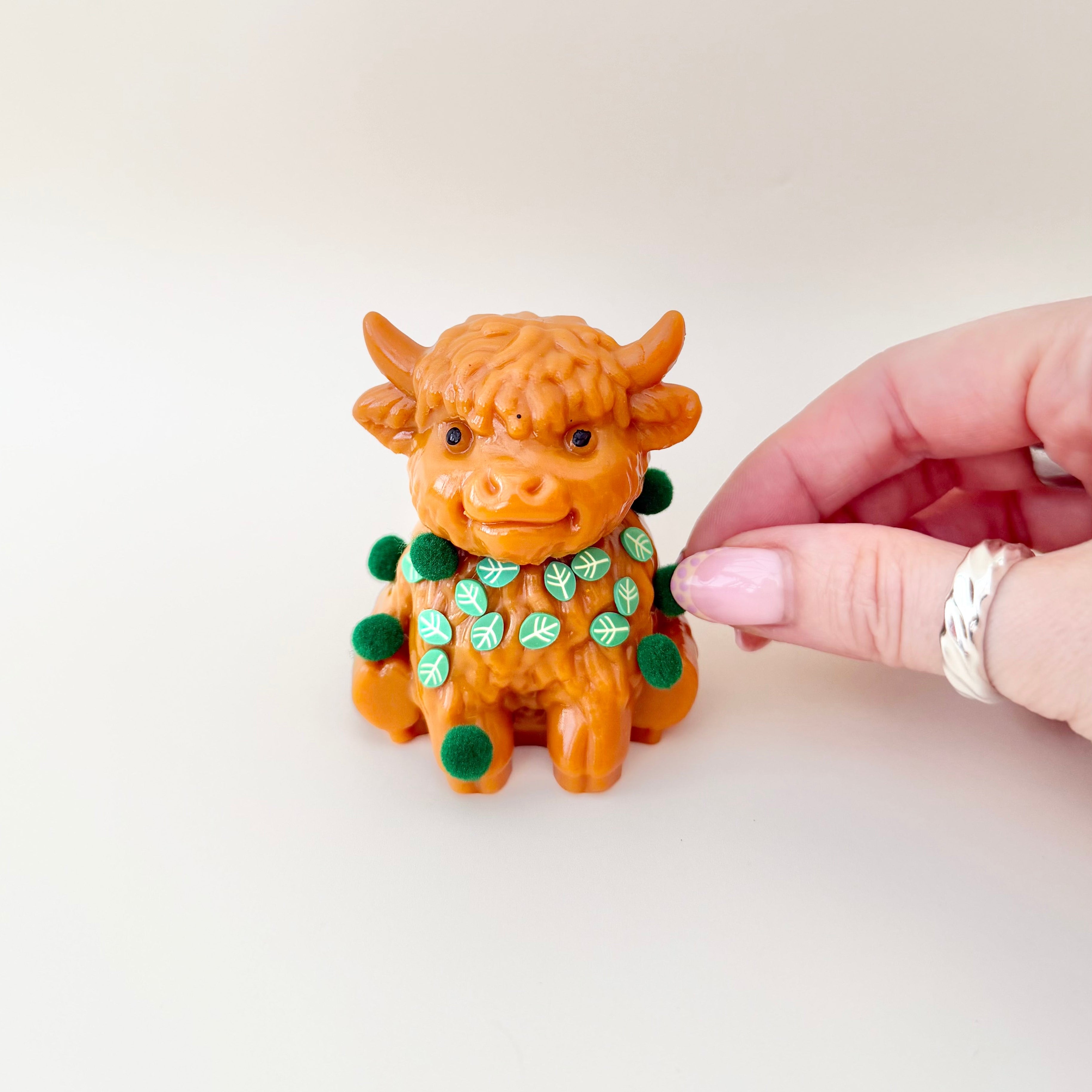 Pick & Stick Highland Cow