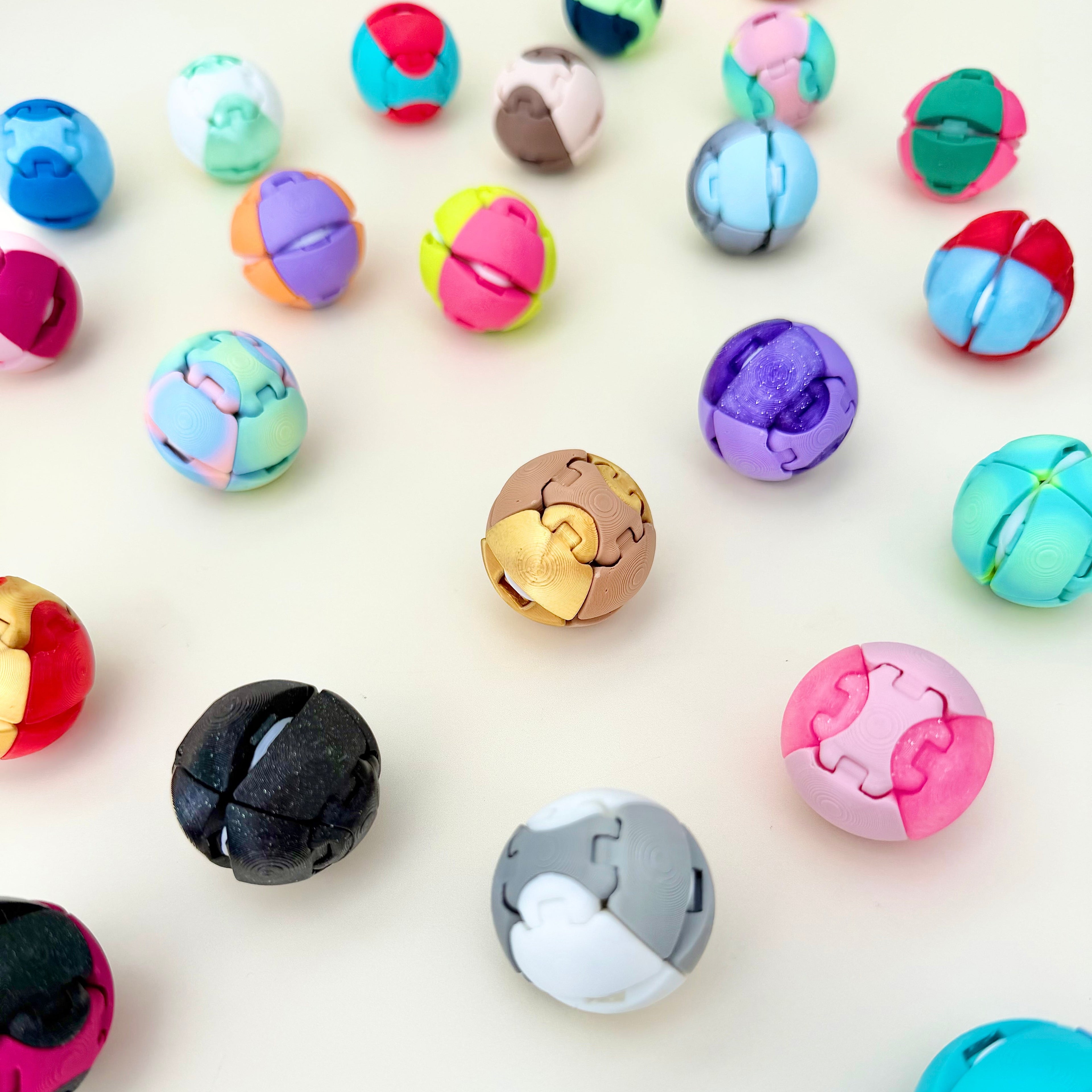 Zorble PopBack Fidget