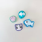 Small cat-themed clicker fidgets with portable keyrings for pockets, bags, desks and busy hands.
