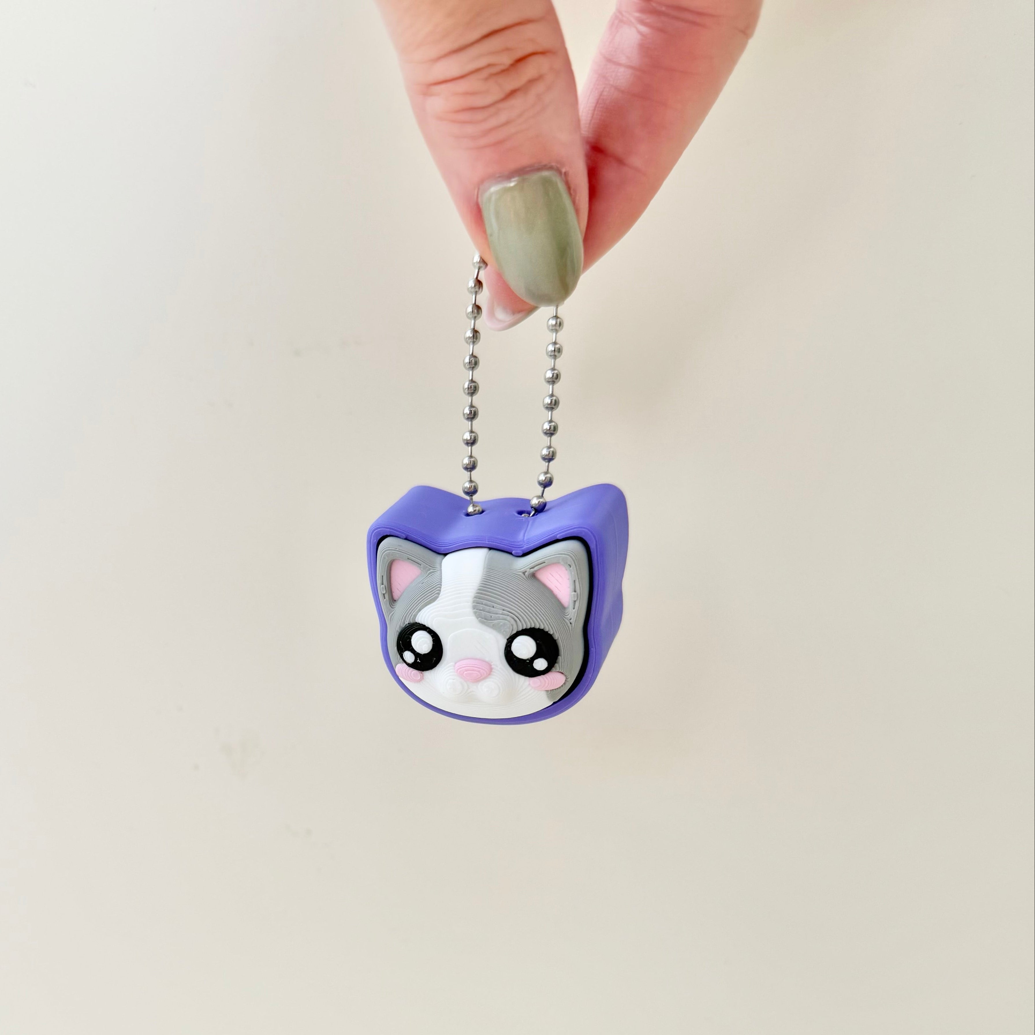 Handheld fidget designed for repeated movement, grounding and calming overstimulated hands.
