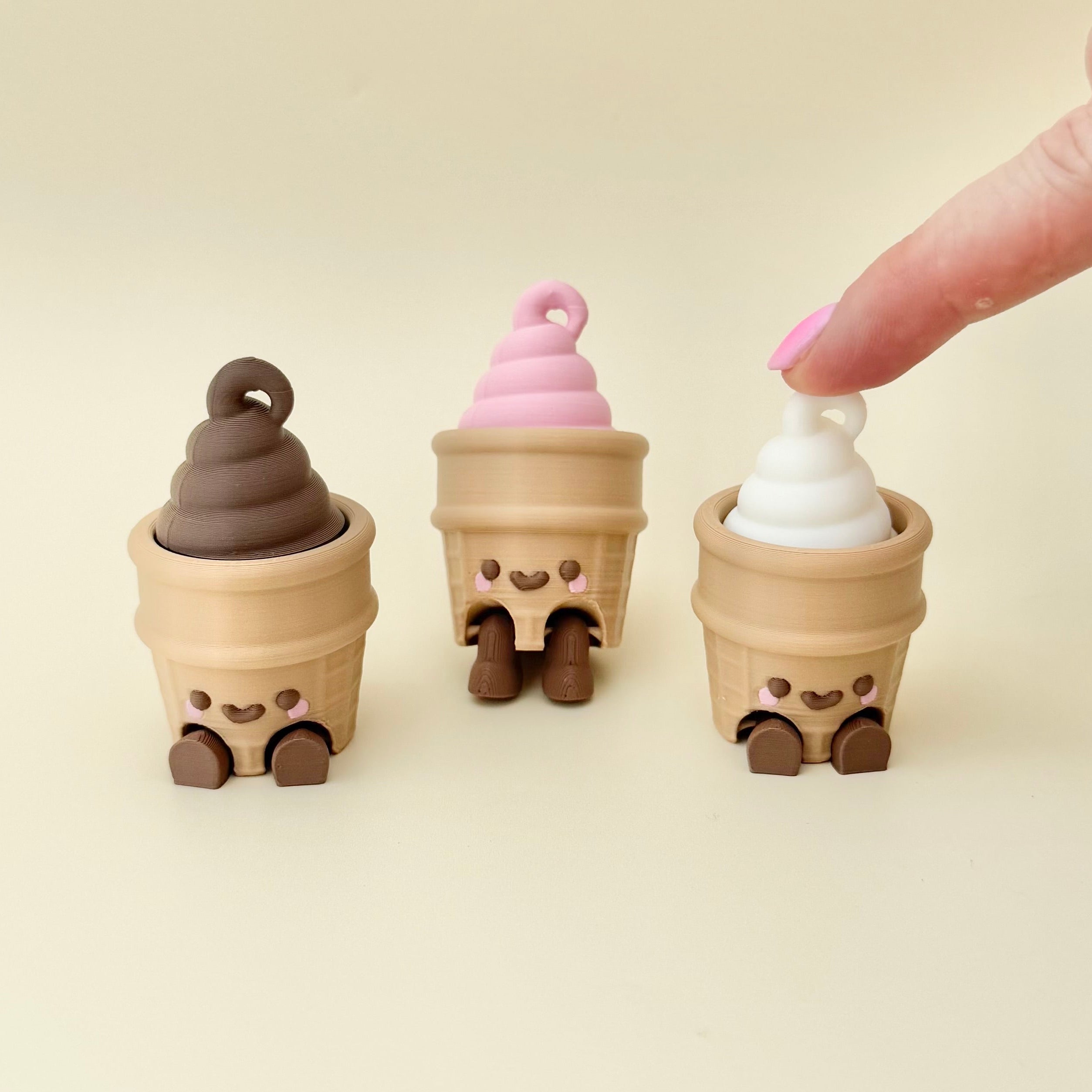 Food-themed sensory clicker for tactile input, grounding, everyday fidgeting and neurodivergent support.
