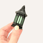 Compact sensory fidget designed for repetitive use, calming movement and neurodivergent-friendly stimming.
