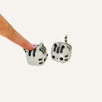 Cute tabletop fidget with cat design and click action for quick sensory breaks and focus support.