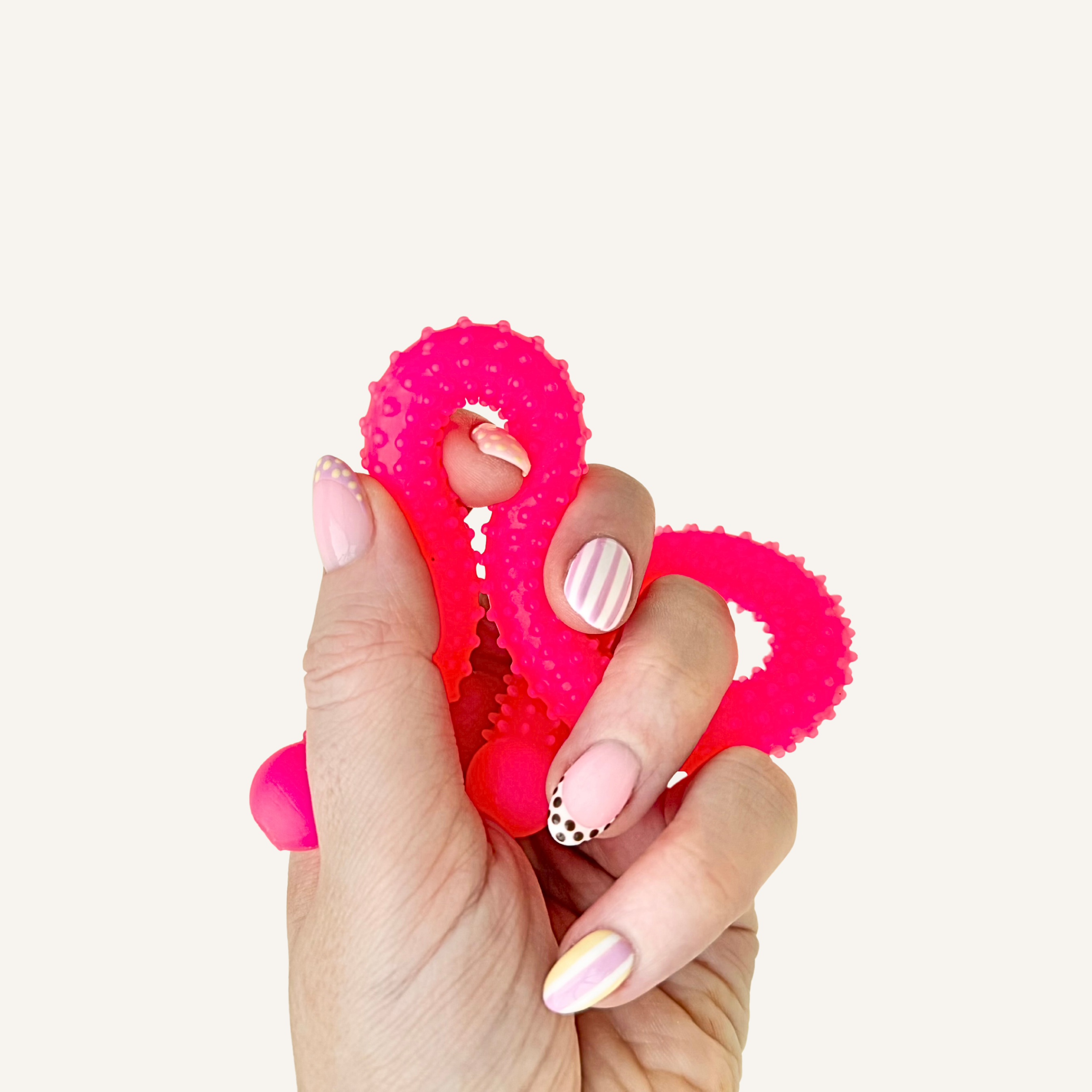 Pack of stretchy textured sensory fidgets designed for twisting, knotting and quiet busy-hands movement throughout the day.
