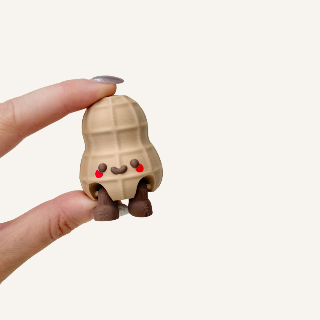Small smiley collectable made for neuro-friendly workspaces, cosy corners and everyday display
